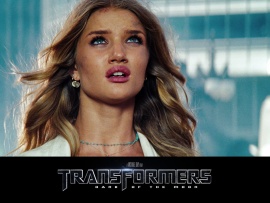 Rosie Huntington Whiteley transformers dark of the moon (click to view)